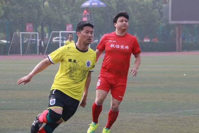 精选大乐透推荐：陆瑞超等5位专家擒二等73万